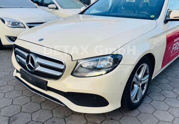 Mercedes-Benz E 200 399.500 km 7.999 &euro; Hamburg 20097