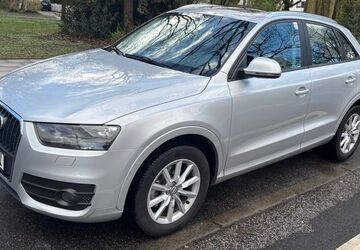 Audi Q3 220.000 km 8.900 &euro; Hamburg 21075