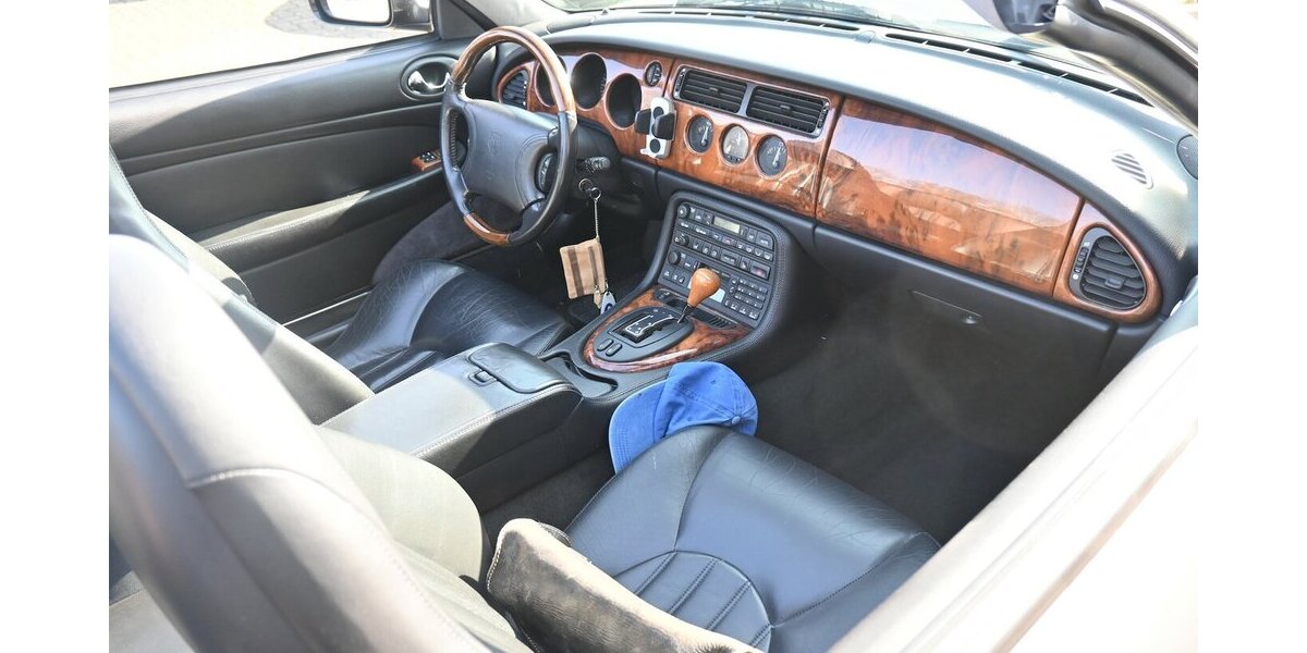 Jaguar XK8 4.0-V8 Convertible *deutsches Auto* 133.000 km 17.900 &euro; Seevetal - Hittfeld 21218