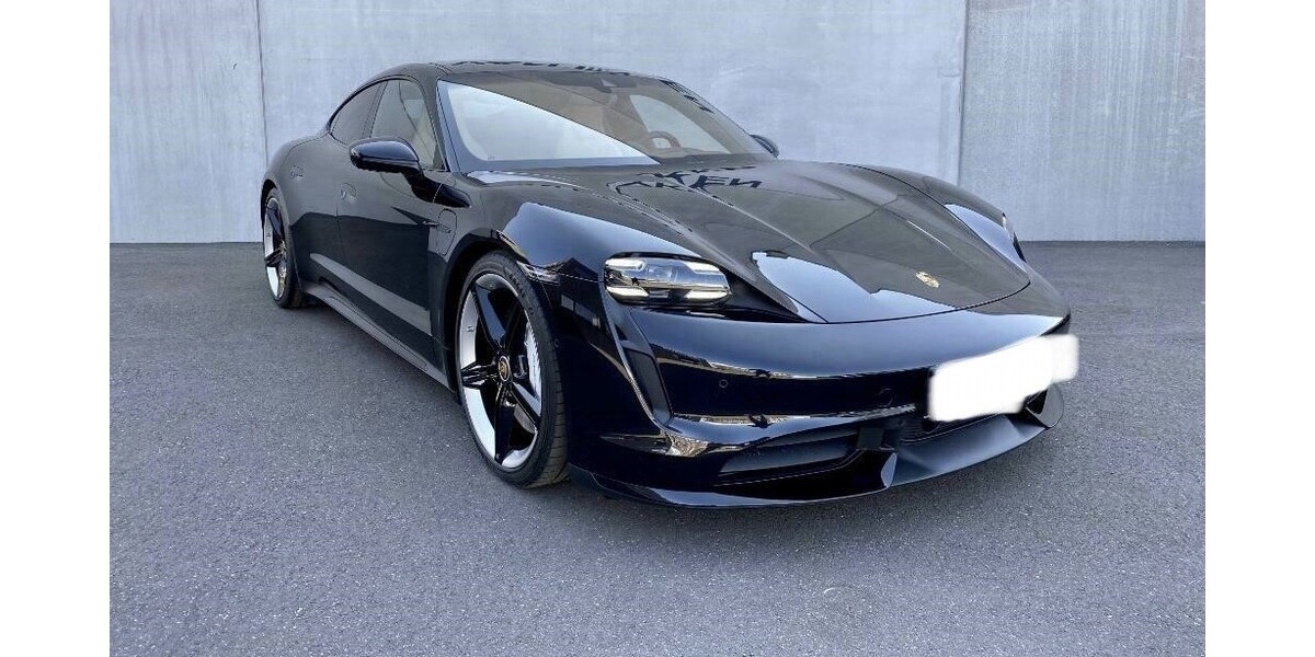 Porsche Taycan 7.400 km 120.600 &euro; Hamburg 20038