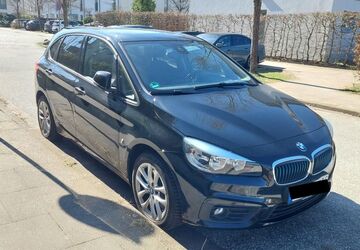 BMW 225 Active Tourer 96.400 km 12.900 &euro; Hamburg 22417