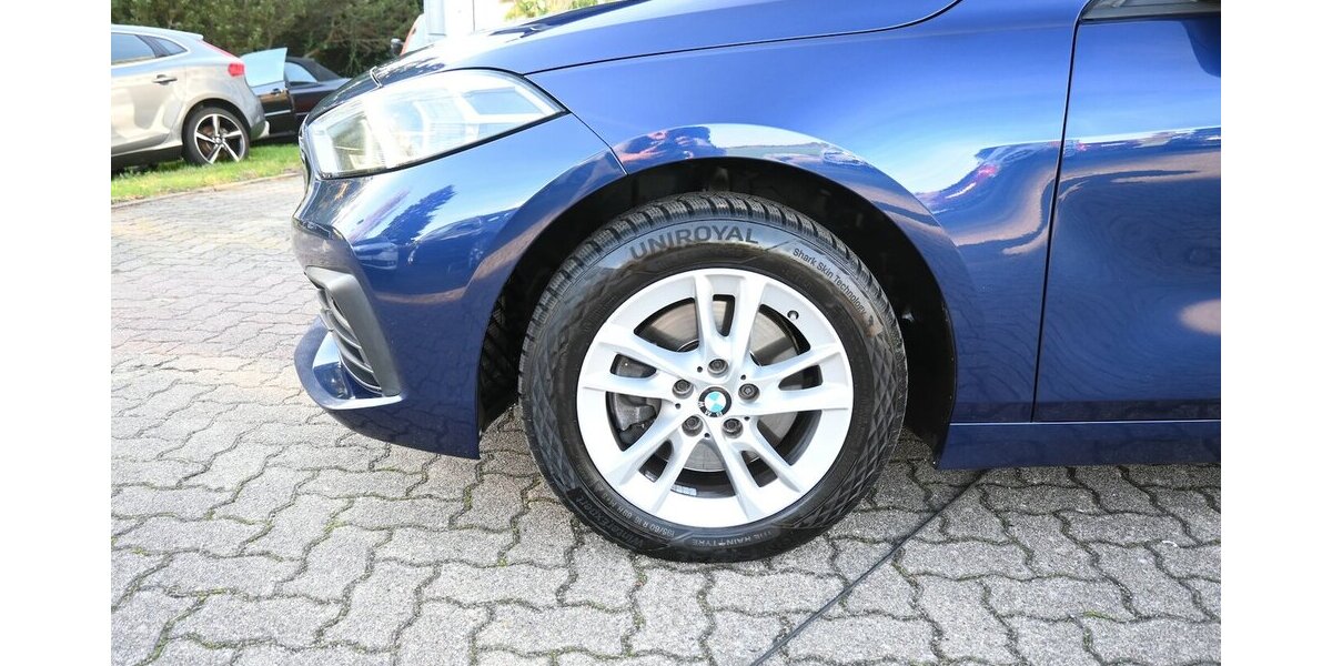 BMW 118i *Advantage* F40 Navi LED PDC Mod.2020 143.000 km 13.700 &euro; Seevetal - Hittfeld 21218