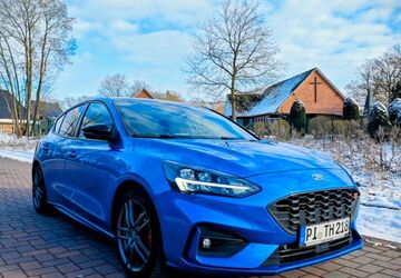 Ford Focus 102.000 km 14.500 &euro; Heist 25492