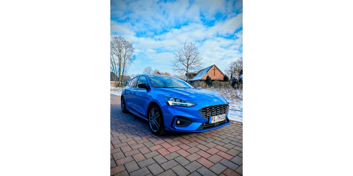 Ford Focus 102.000 km 14.500 &euro; Heist 25492