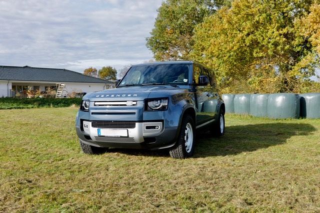 Land Rover Defender 63.700 km 54.880 &euro; Bargteheide 22941