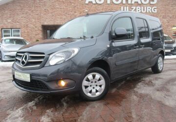 Renault Kangoo 232.114 km 9.900 &euro; Henstedt Ulzburg(20 km nördlich von HH-direkt an der A7) 24558