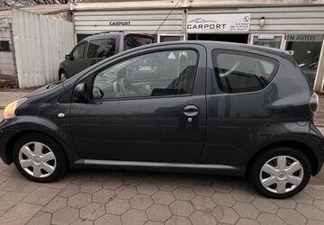 Toyota Aygo (X) 156.010 km 1.900 &euro; Hamburg 21079