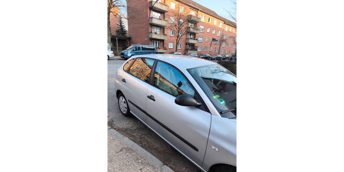 Seat Ibiza 74.500 km 2.000 &euro; Hamburg 22081