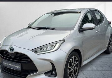 Toyota Yaris 42.824 km 18.480 &euro; Hamburg 21079