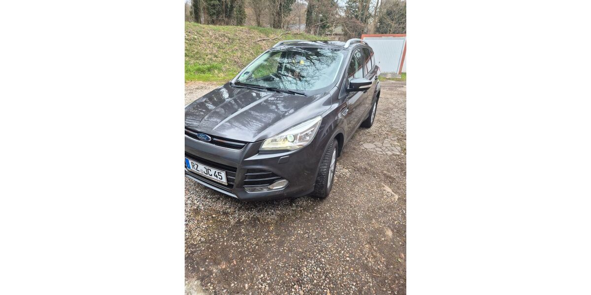 Ford Kuga 129.000 km 11.500 &euro; Escheburg 21039