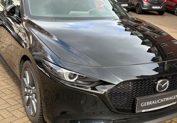 Mazda 3 31.070 km 21.950 &euro; Hamburg 21033