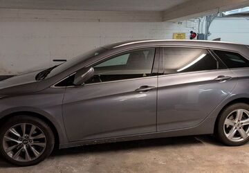 Hyundai i40 189.000 km 9.900 &euro; Hamburg 22359