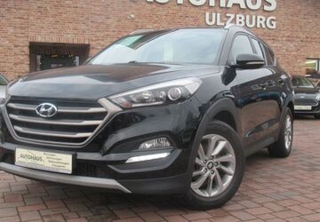 Hyundai TUCSON 115.441 km 16.900 &euro; Henstedt Ulzburg(20 km nördlich von HH-direkt an der A7) 24558