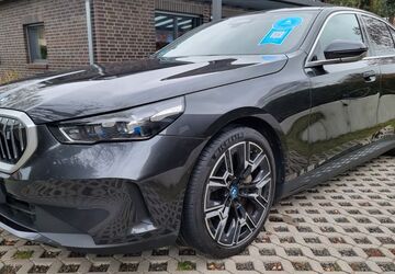 BMW i5 34.500 km 47.900 &euro; Hamburg 21077