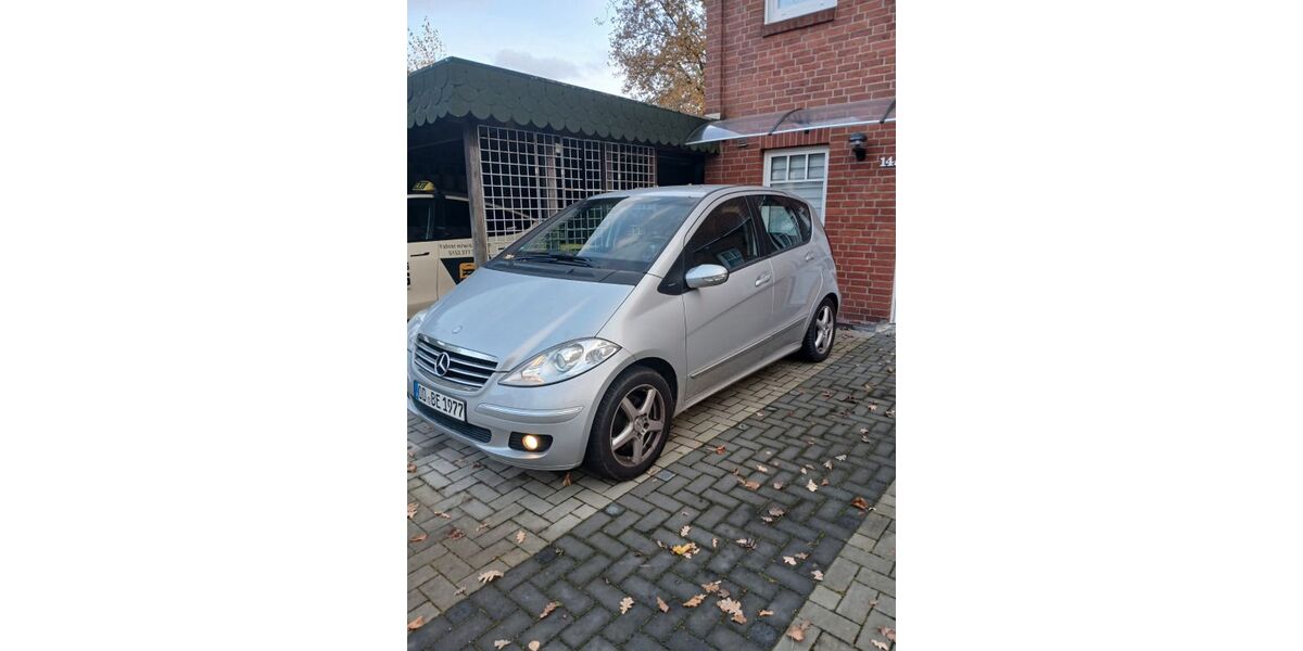 Mercedes-Benz A 180 207.000 km 1.790 &euro; Oststeinbek 22113