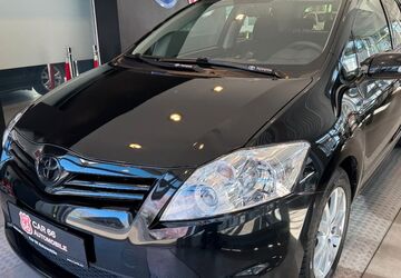 Toyota Auris 129.000 km 6.490 &euro; Hamburg 22547
