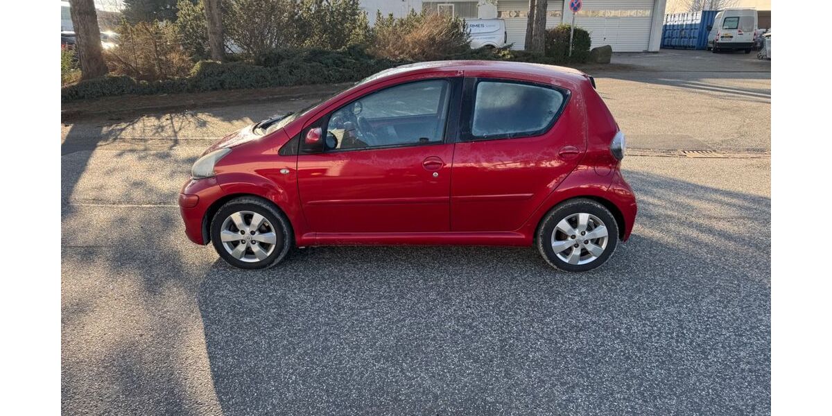 Toyota Aygo (X) 252.709 km 1.690 &euro; Barsbüttel 22885