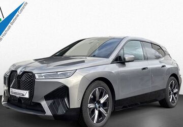 BMW iX 23.742 km 54.450 &euro; Hamburg-Bergedorf 21033
