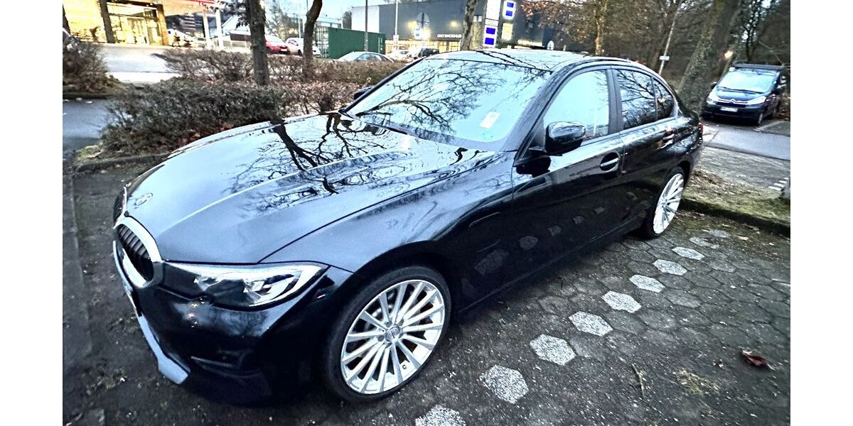 BMW 330 120.785 km 24.600 &euro; Hamburg 21033