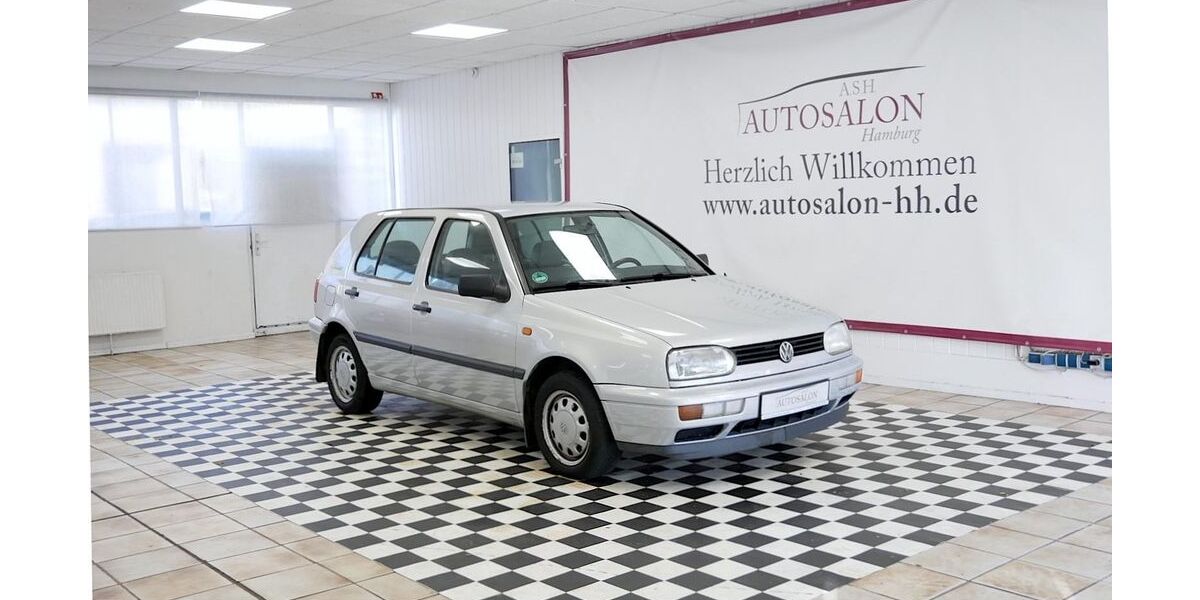 VW Golf 175.336 km 3.799 &euro; Hamburg 22399