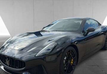 Maserati GranTurismo 2.500 km 167.400 &euro; Hamburg 20537