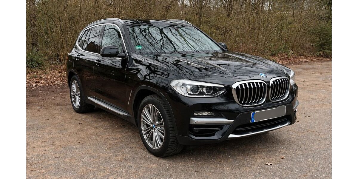 BMW X3 138.974 km 26.900 &euro; Hamburg 22397