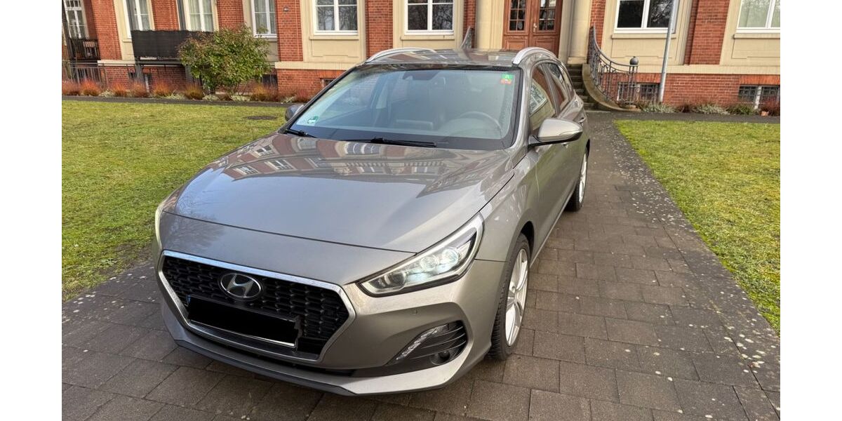 Hyundai i30 66.650 km 18.450 &euro; Hamburg 22307