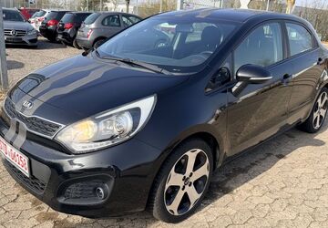 Kia Rio 154.000 km 5.999 &euro; Buxtehude 21614