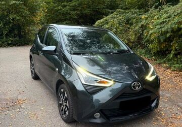 Toyota Aygo (X) 70.000 km 8.400 &euro; Hamburg 22397