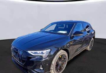 Audi e-tron 37.108 km 35.990 &euro; Hamburg 22047