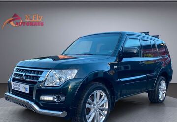 Mitsubishi Pajero 189.016 km 22.500 &euro; Hamburg - 1 Min. vom Hamburg Airport 22415