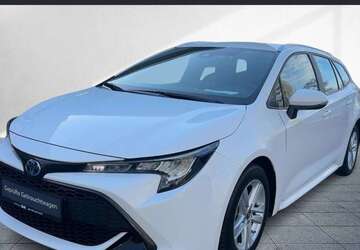 Toyota Corolla 33.684 km 25.980 &euro; Hamburg 21079