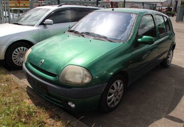 Renault Clio 137.975 km 1.670 &euro; Winsen (Luhe) 21423