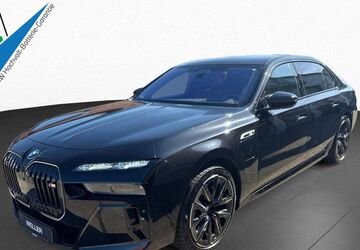 BMW M760 48.756 km 102.222 &euro; Hamburg 21073