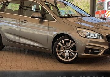 BMW 225 Active Tourer 83.500 km 15.990 &euro; Hamburg 22043