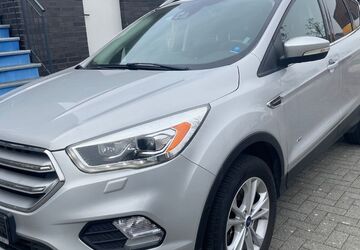 Ford Kuga 172.542 km 10.890 &euro; Hamburg 21147