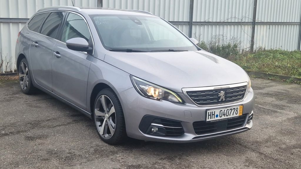 Peugeot 308 134.260 km 9.999 &euro; Hamburg 20539