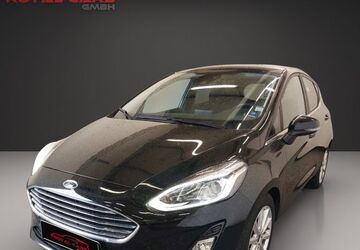 Ford Fiesta 121.084 km 11.990 &euro; Hamburg 22111