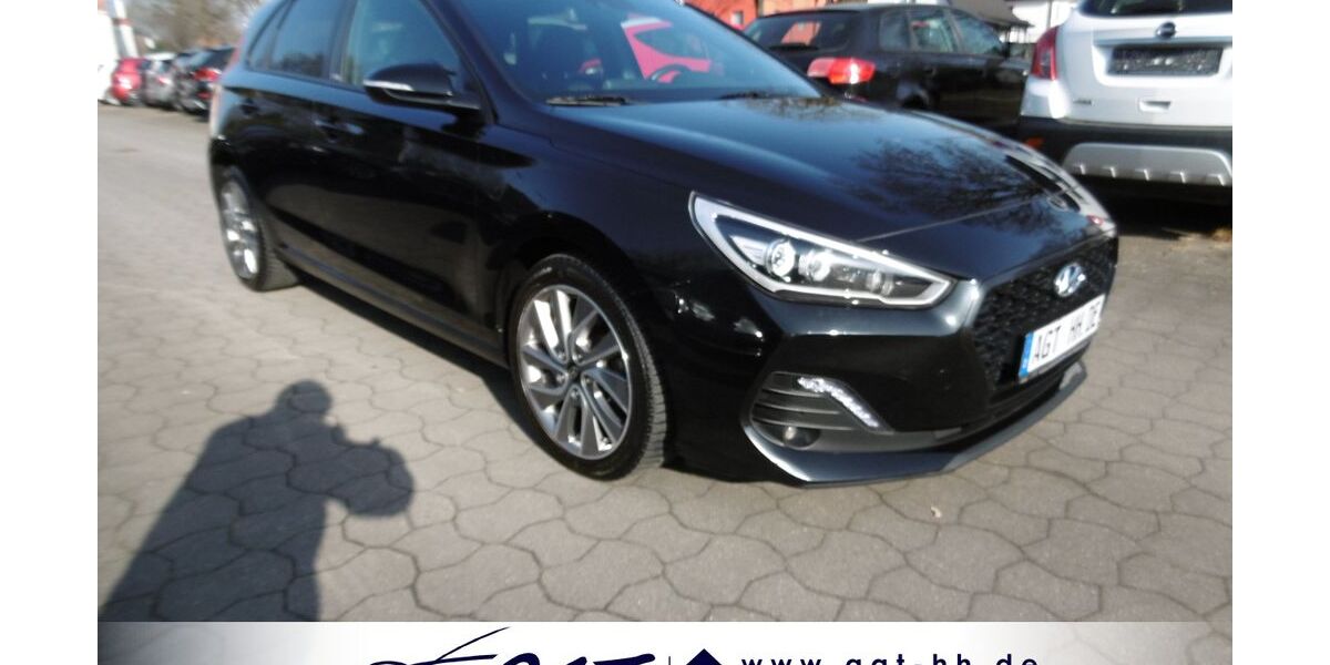 Hyundai i30 121.878 km 12.800 &euro; Hamburg 22459