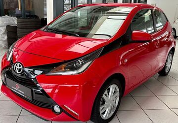 Toyota Aygo (X) 94.800 km 7.299 &euro; Buxtehude 21614
