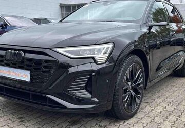 Audi Q8 e-tron 28.316 km 53.950 &euro; Hamburg 22047