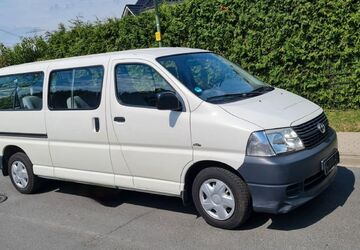 Toyota Hiace 244.000 km 9.900 &euro; Hamburg 22045