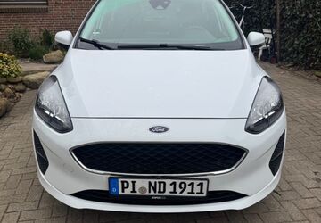 Ford Fiesta 109.500 km 9.900 &euro; Halstenbek 25469