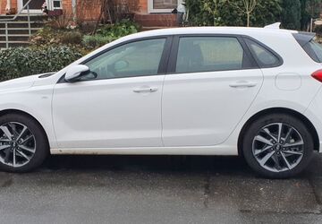 Hyundai i30 17.862 km 20.880 &euro; Norderstedt (Glashütte) 22851
