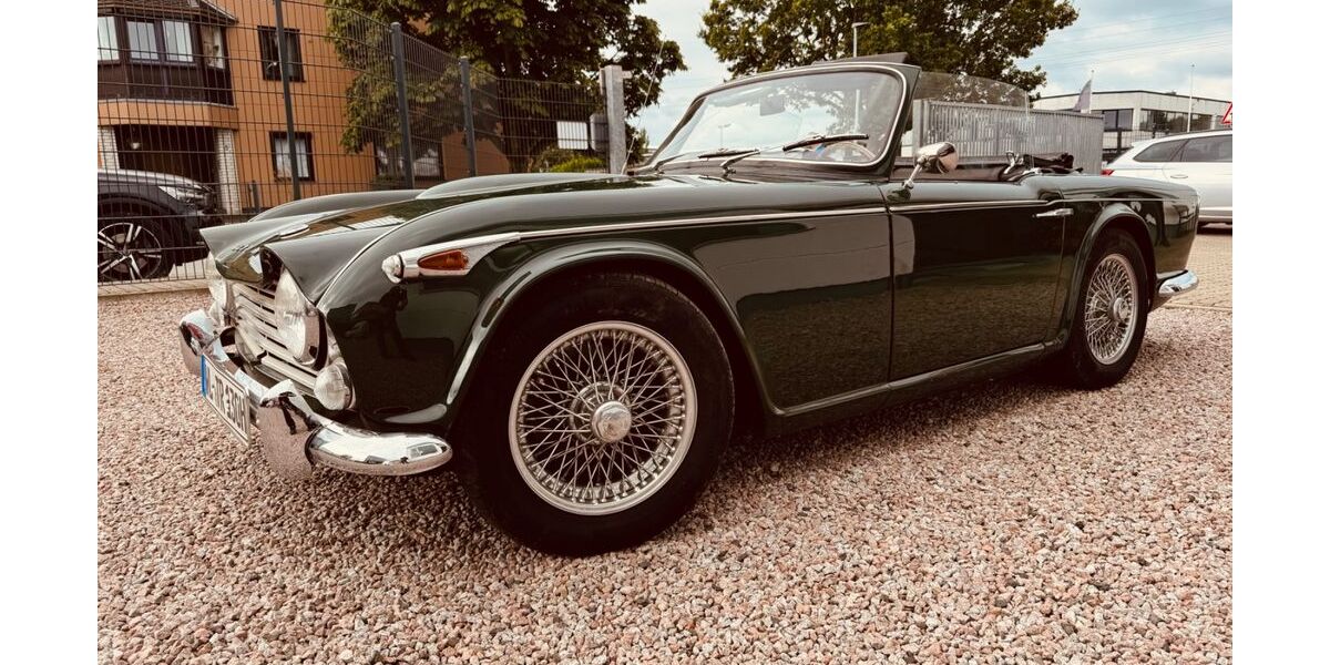Triumph TR4 100.000 km 30.100 &euro; Wenzendorf 21279