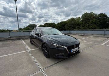 Mazda 3 105.600 km 13.900 &euro; Hamburg 22159