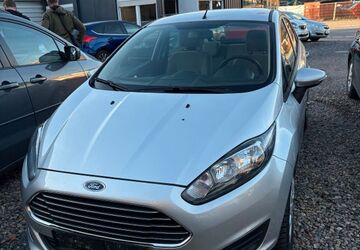 Ford Fiesta 41.000 km 5.400 &euro; Hamburg 22527