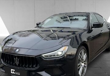 Maserati Ghibli 37.224 km 60.880 &euro; Hamburg 20537