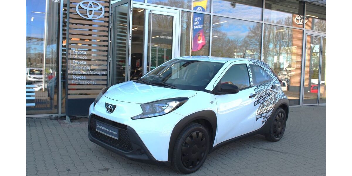 Toyota Aygo (X) 8.089 km 13.590 &euro; Wedel 22880