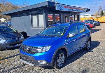 Dacia Sandero 92.000 km 7.600 &euro; Buxtehude 21614